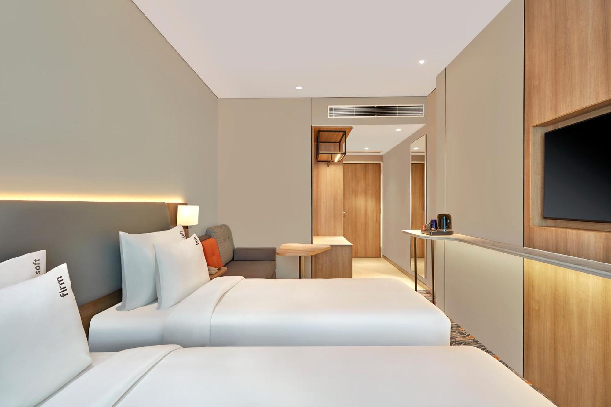 Holiday Inn Express Bengaluru Bommasandra By Ihg Kammasandra Eksteriør billede