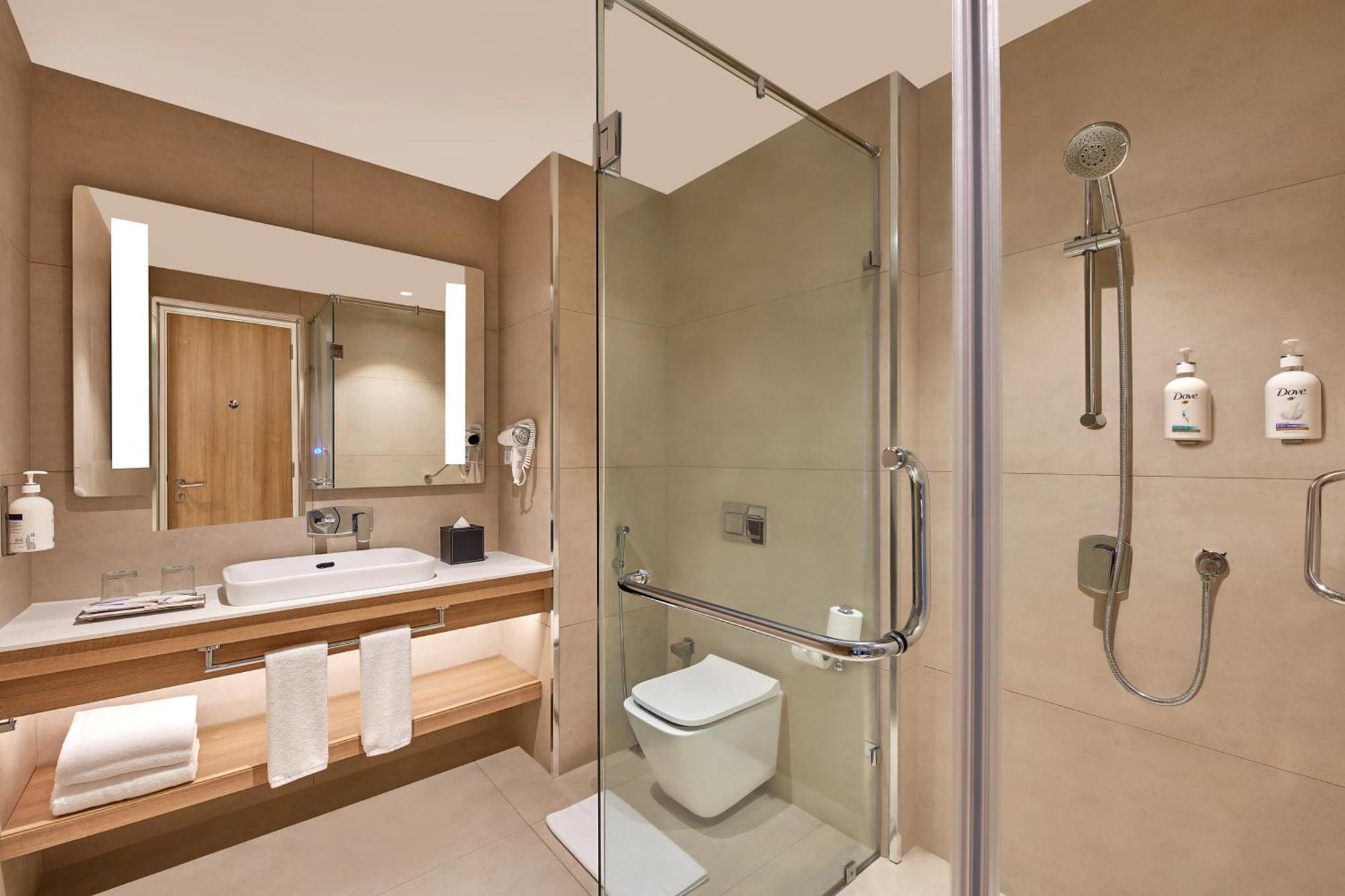 Holiday Inn Express Bengaluru Bommasandra By Ihg Kammasandra Eksteriør billede